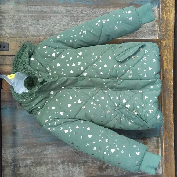 OshKosh B'gosh Other - Osh Kosh Girls' Perfect Puffer Hooded Jacket - Olive Green with Pink Hearts - 5T